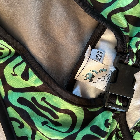 Green Smiley Rave top - Picture 2 of 3